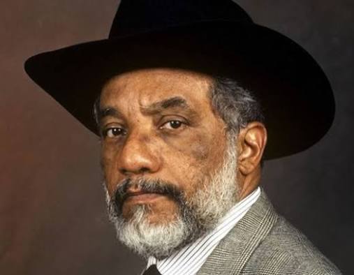 Capitaine Zombi — de René DEPESTRE